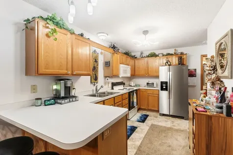 7036 49th Street N Oakdale MN 55128
