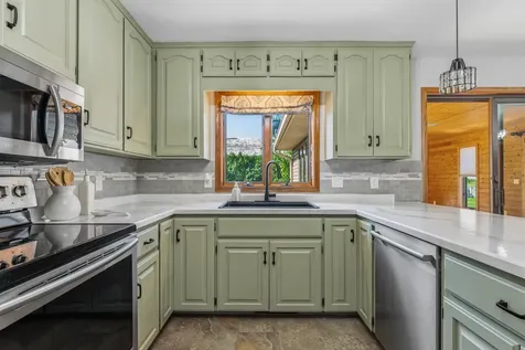 1203 22nd Avenue SW Austin MN 55912