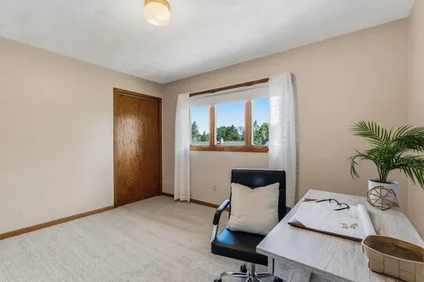 1203 22nd Avenue SW Austin MN 55912