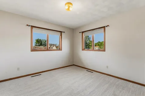 1203 22nd Avenue SW Austin MN 55912