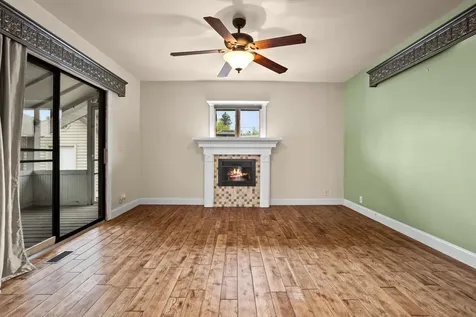 735 2nd Avenue NW Valley City ND 58072
