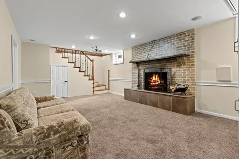 735 2nd Avenue NW Valley City ND 58072