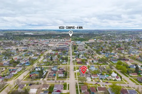 735 2nd Avenue NW Valley City ND 58072