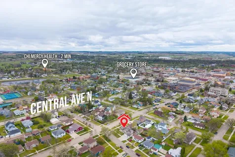 735 2nd Avenue NW Valley City ND 58072