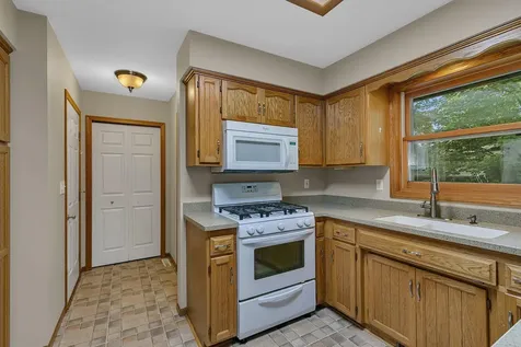 1812 Haller Way Saint Cloud MN 56301