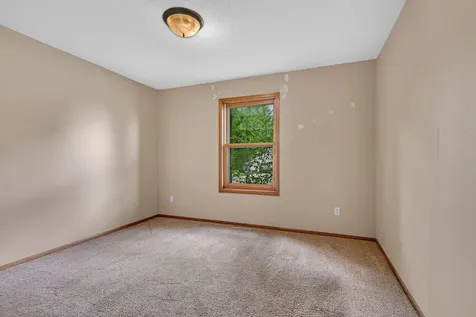 1812 Haller Way Saint Cloud MN 56301