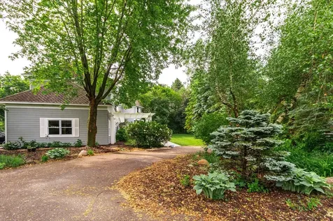 1756 Delaware Avenue West Saint Paul MN 55118