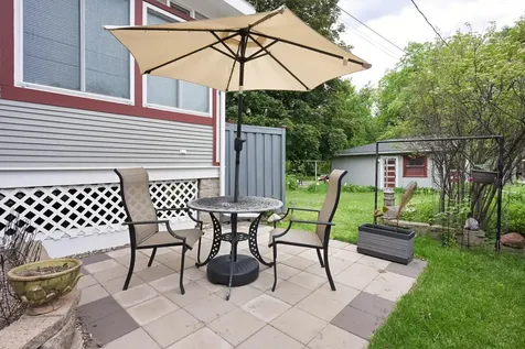 1854 Laurel Avenue Saint Paul MN 55104