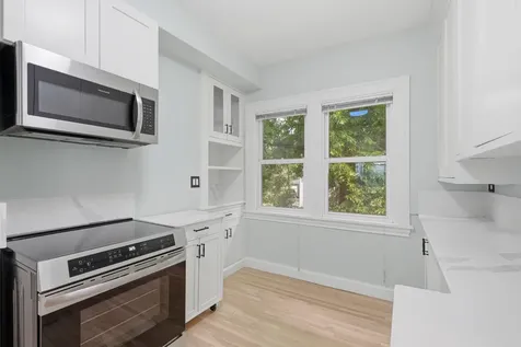 1854 Laurel Avenue Saint Paul MN 55104