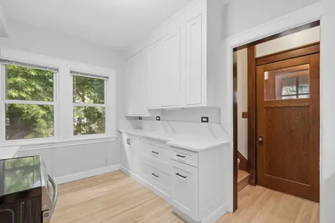 1854 Laurel Avenue Saint Paul MN 55104