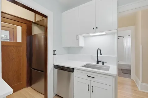 1854 Laurel Avenue Saint Paul MN 55104