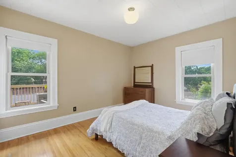 1854 Laurel Avenue Saint Paul MN 55104