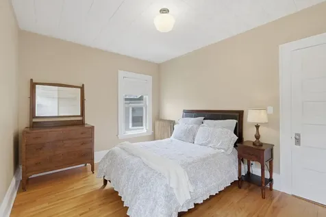 1854 Laurel Avenue Saint Paul MN 55104