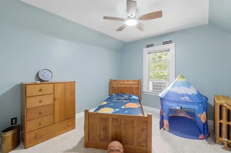 1854 Laurel Avenue Saint Paul MN 55104