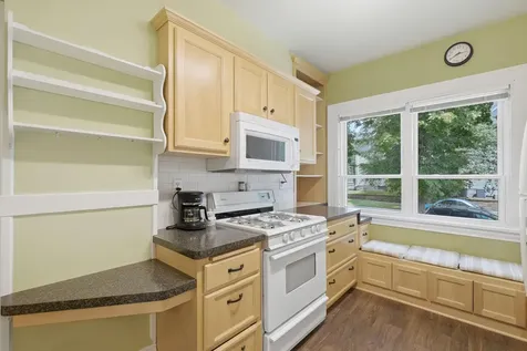 1854 Laurel Avenue Saint Paul MN 55104