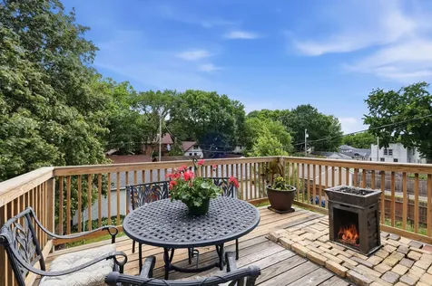 1854 Laurel Avenue Saint Paul MN 55104