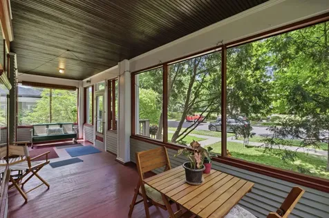 1854 Laurel Avenue Saint Paul MN 55104