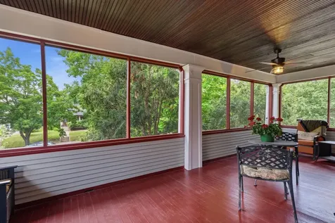 1854 Laurel Avenue Saint Paul MN 55104