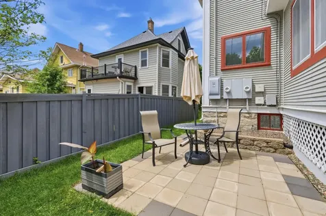 1854 Laurel Avenue Saint Paul MN 55104