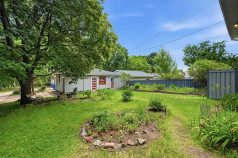 1854 Laurel Avenue Saint Paul MN 55104