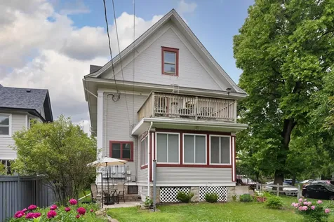 1854 Laurel Avenue Saint Paul MN 55104