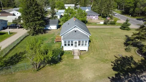 17 Balsam Avenue NW Menahga MN 56464