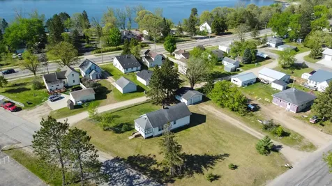 17 Balsam Avenue NW Menahga MN 56464