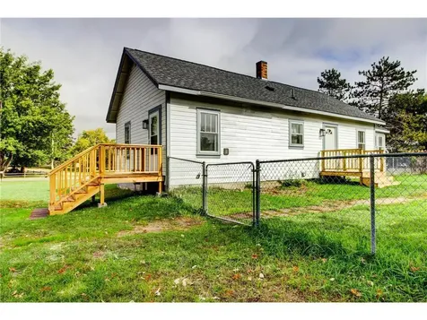 17 Balsam Avenue NW Menahga MN 56464