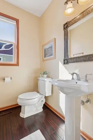 2536 N Saunders Lake Drive Minnetrista MN 55364