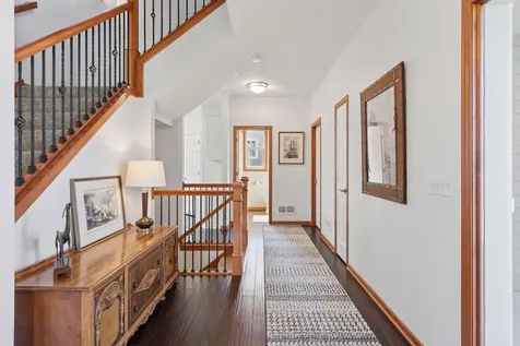 2536 N Saunders Lake Drive Minnetrista MN 55364