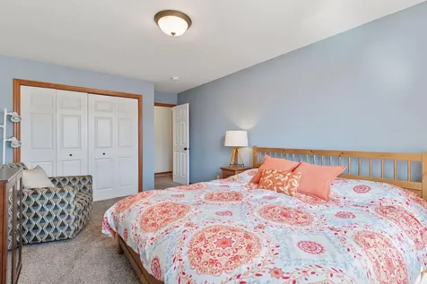 2536 N Saunders Lake Drive Minnetrista MN 55364