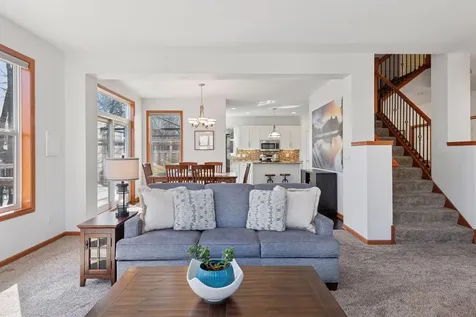 2536 N Saunders Lake Drive Minnetrista MN 55364