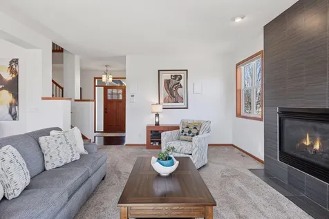 2536 N Saunders Lake Drive Minnetrista MN 55364