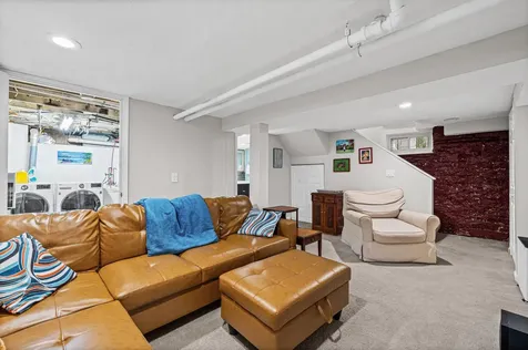 3746 1st Avenue S Minneapolis MN 55409