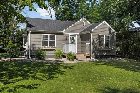 1385 Arbor Street Wayzata MN 55391