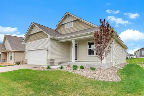 2080 Ridge Pointe Drive Hastings MN 55033