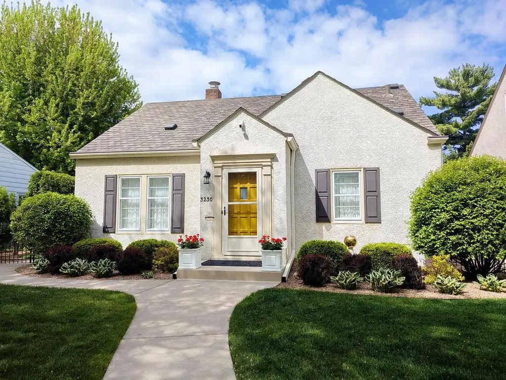 3230 Mckinley Street NE Minneapolis MN 55418