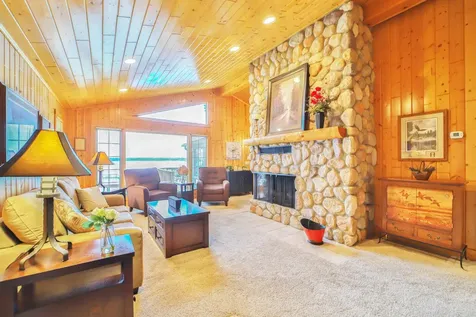 7295 Voyageur Way Nisswa MN 56468