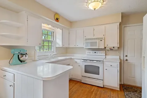 9024 47 1/2 Avenue N New Hope MN 55428