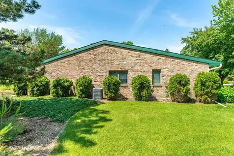 1043 Woodland Loop Fergus Falls MN 56537