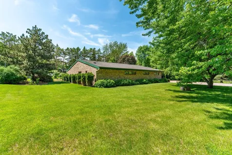 1043 Woodland Loop Fergus Falls MN 56537
