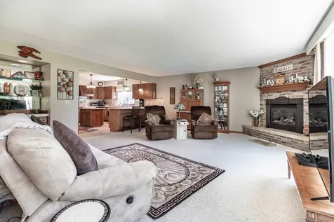 1043 Woodland Loop Fergus Falls MN 56537