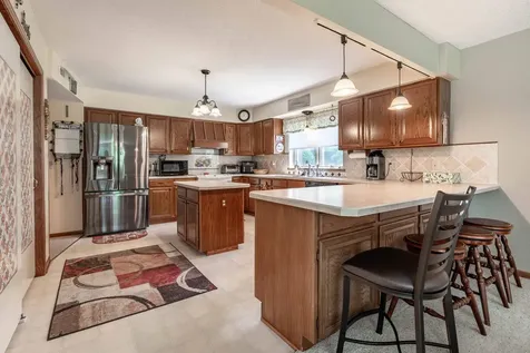 1043 Woodland Loop Fergus Falls MN 56537