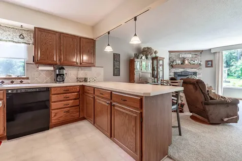 1043 Woodland Loop Fergus Falls MN 56537