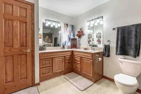 1043 Woodland Loop Fergus Falls MN 56537