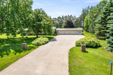 1043 Woodland Loop Fergus Falls MN 56537