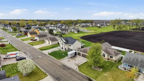 1102 6th Avenue NE Dilworth MN 56529
