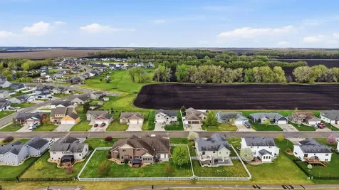 1102 6th Avenue NE Dilworth MN 56529