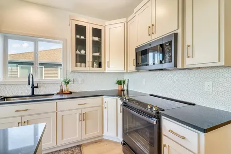 6800 32nd Street S Fargo ND 58104