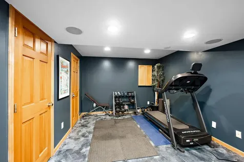 768 Lower Colonial Drive Mendota Heights MN 55118